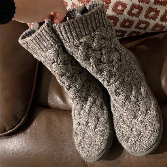 Check out my closet! 💃🏻 - Picture 6 of 16